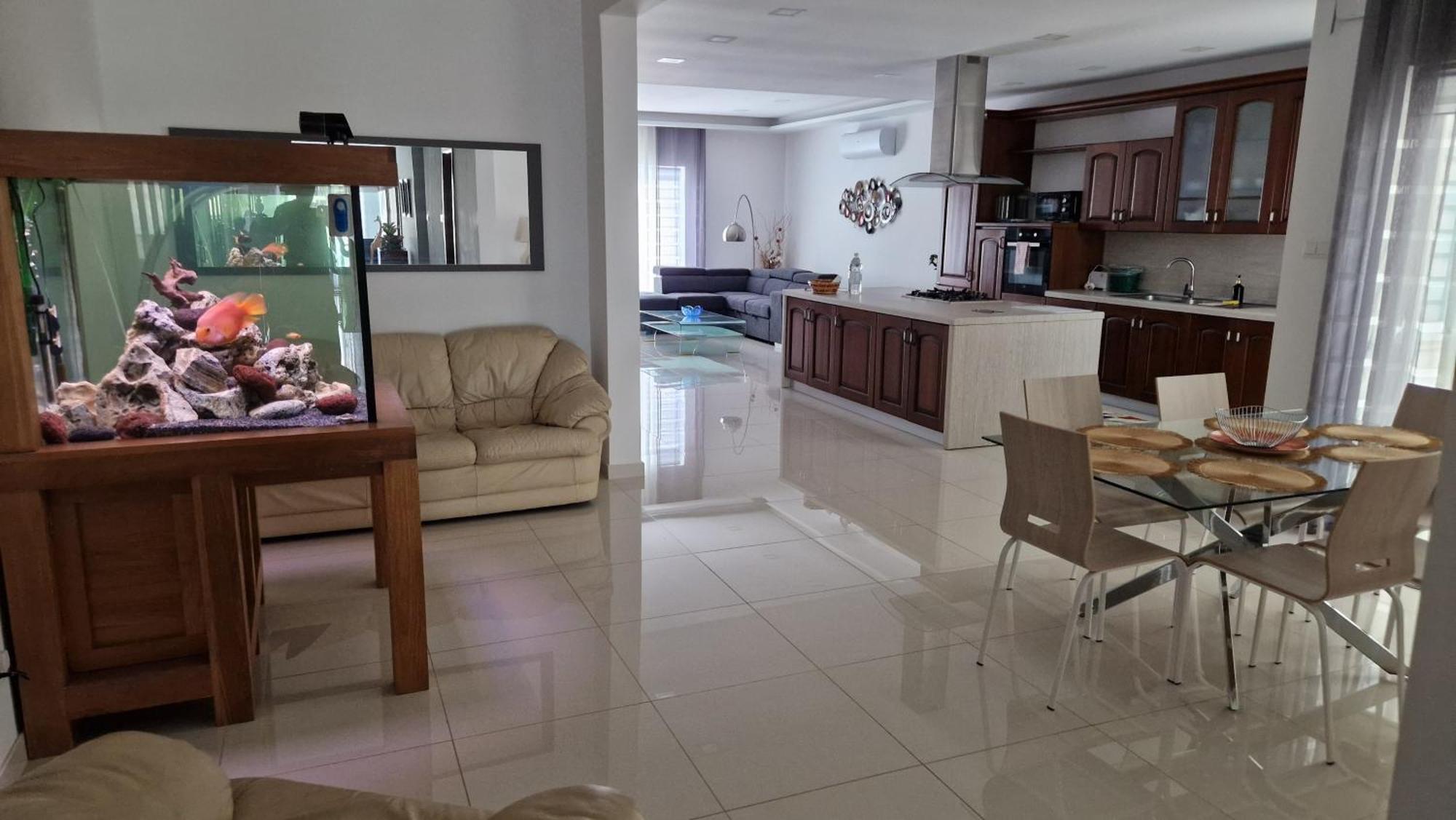 Carousel Apartments Qrendi ภายนอก รูปภาพ